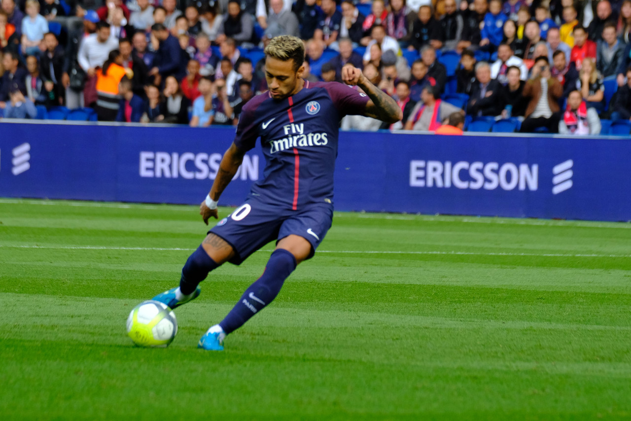 澳超半场：贝尔通切洛、劳伦斯破门，喷气机暂1-1珀斯光荣