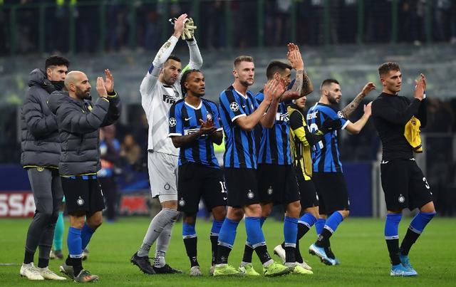 中锋连续三场戴帽，太恐怖