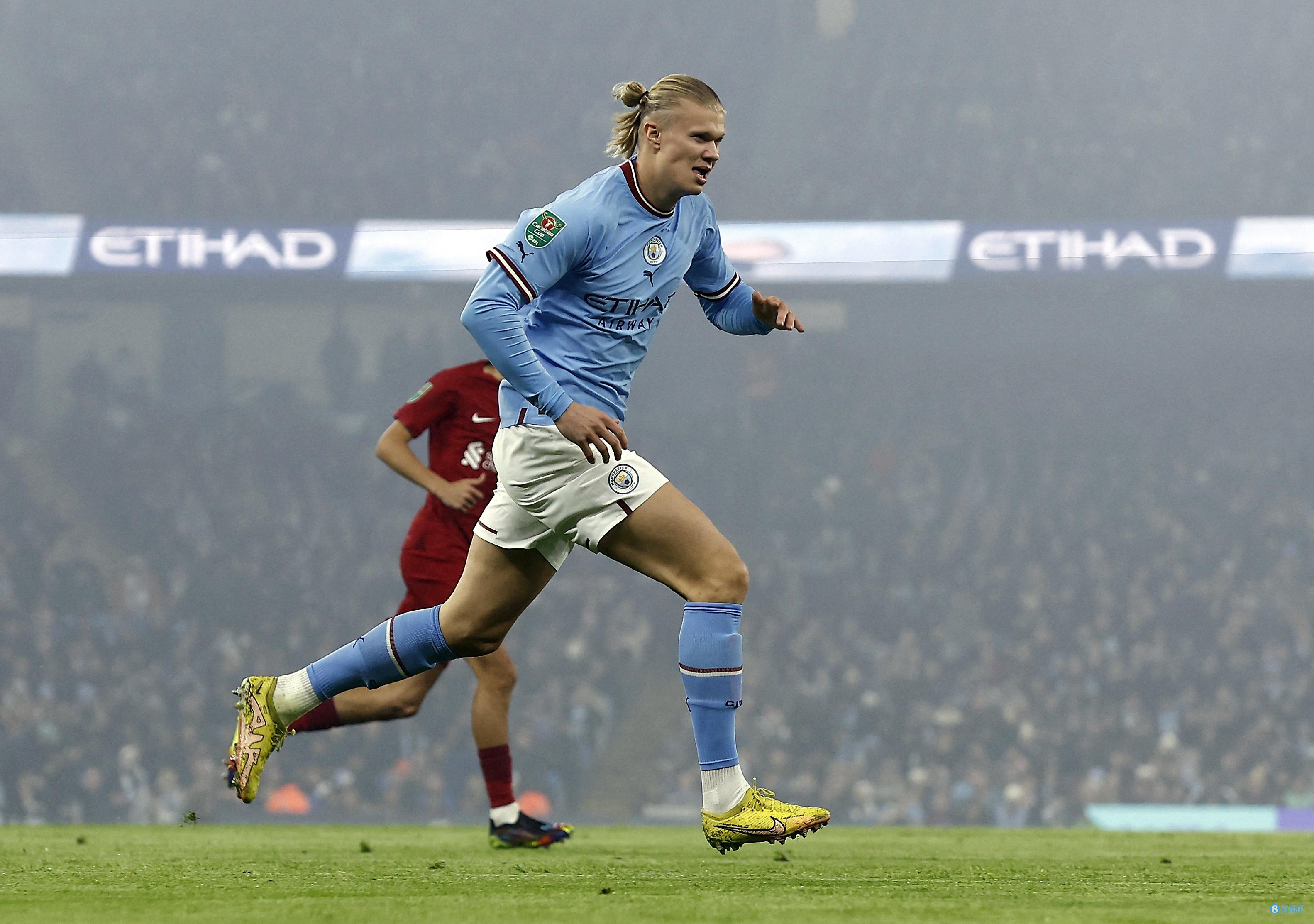 签下多纳鲁马是曼联复兴的信号，新管理层和老八一样高瞻远瞩