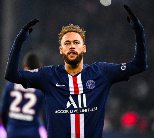 内马尔社媒向球迷致歉：联赛最后阶段加油，为我送点感到抱歉